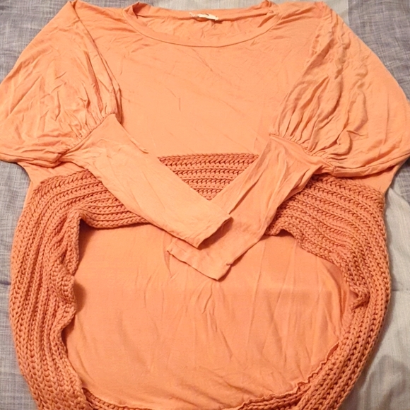 Salmon colour  Hi-low top/sweater, very unique - Picture 2 of 6